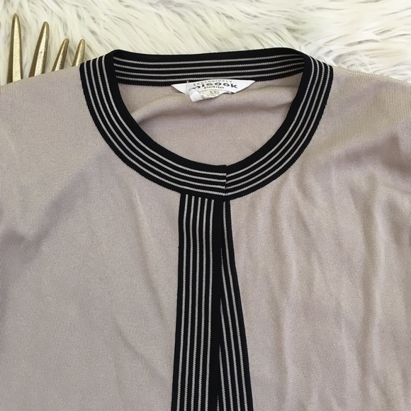 🖤SOLD🖤Exclusively Misook Beige Crewneck Cardigan - Picture 2 of 7